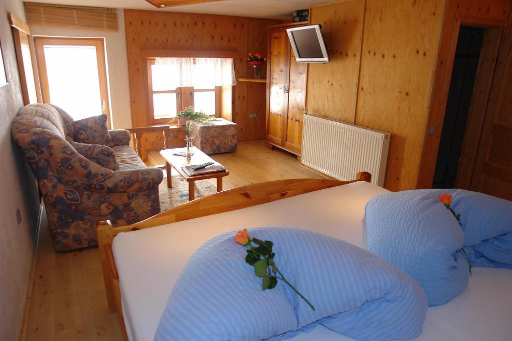 Krosbacher Hof Seefeld in Tirol Room photo